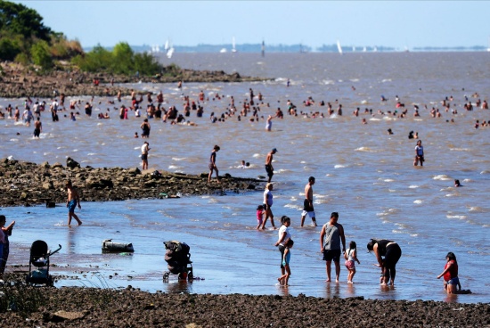 阿根廷正遭遇45℃高溫烘烤