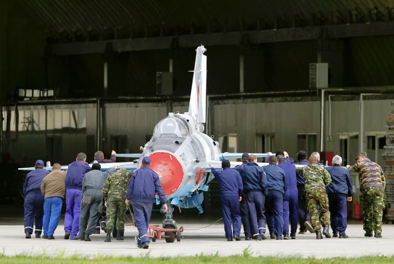 羅馬尼亞暫停軍用MIG-21戰(zhàn)機(jī)以加快F-16戰(zhàn)機(jī)采購