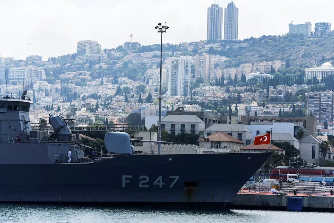 土耳其軍艦停靠在以色列港口