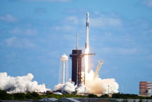 SpaceX Crew Dragon團(tuán)隊(duì)與國際空間站安全對接