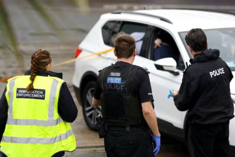 英國反恐警察牽頭調查多佛炸彈事件