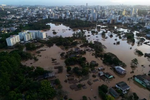 颶風(fēng)襲擊巴西南部 洪水造成36人死亡