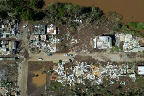 颶風襲擊巴西最南端州至少39人死亡