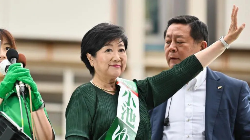 東京都知事小池百合子贏得第三個(gè)任期