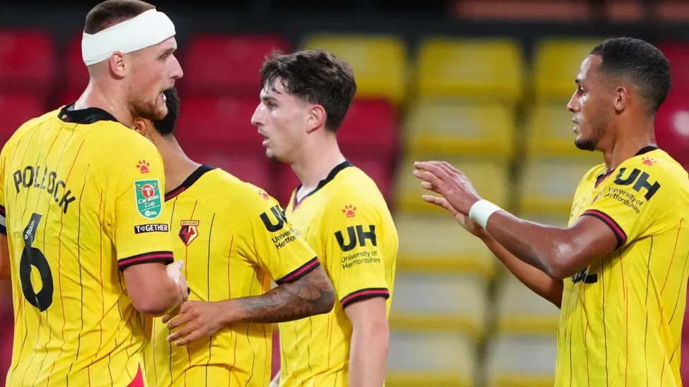 沃特福德在維卡拉奇路球場(chǎng)輕松擊敗MK Dons