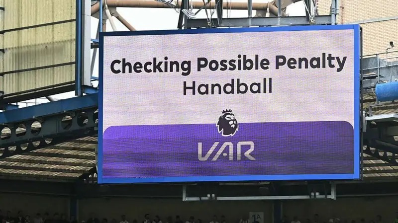 視頻助理裁判（VAR）于2019-20賽季初引入英超聯(lián)賽